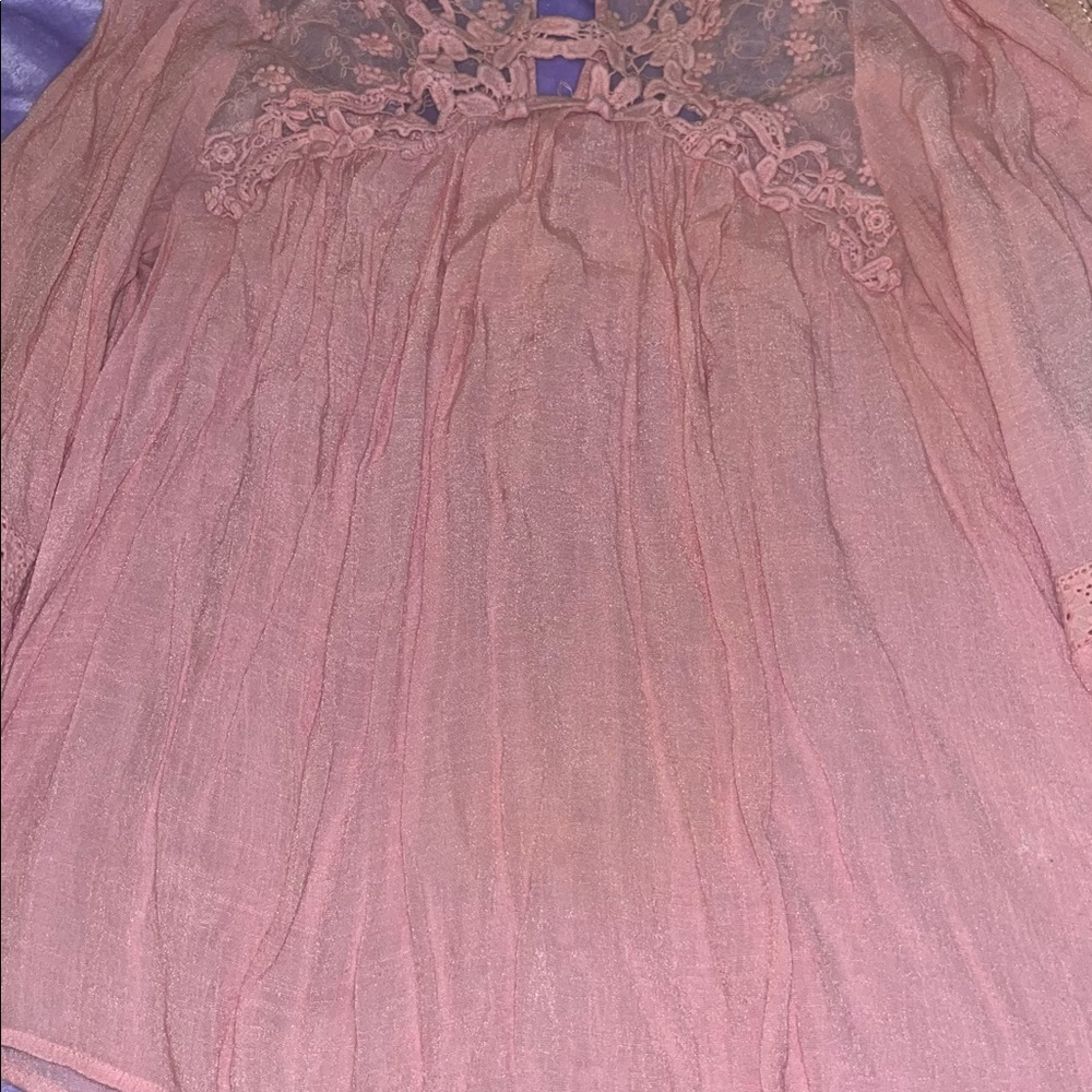 Quarter sleeve lace/light cotton pink blouse. Size XL